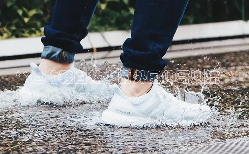 Bsport体育APP下载全站江铃新能源**运动鞋白袜中的外国帅哥潮流**